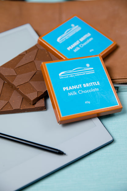 Milk Chocolate with Peanut Brittle 40g Block