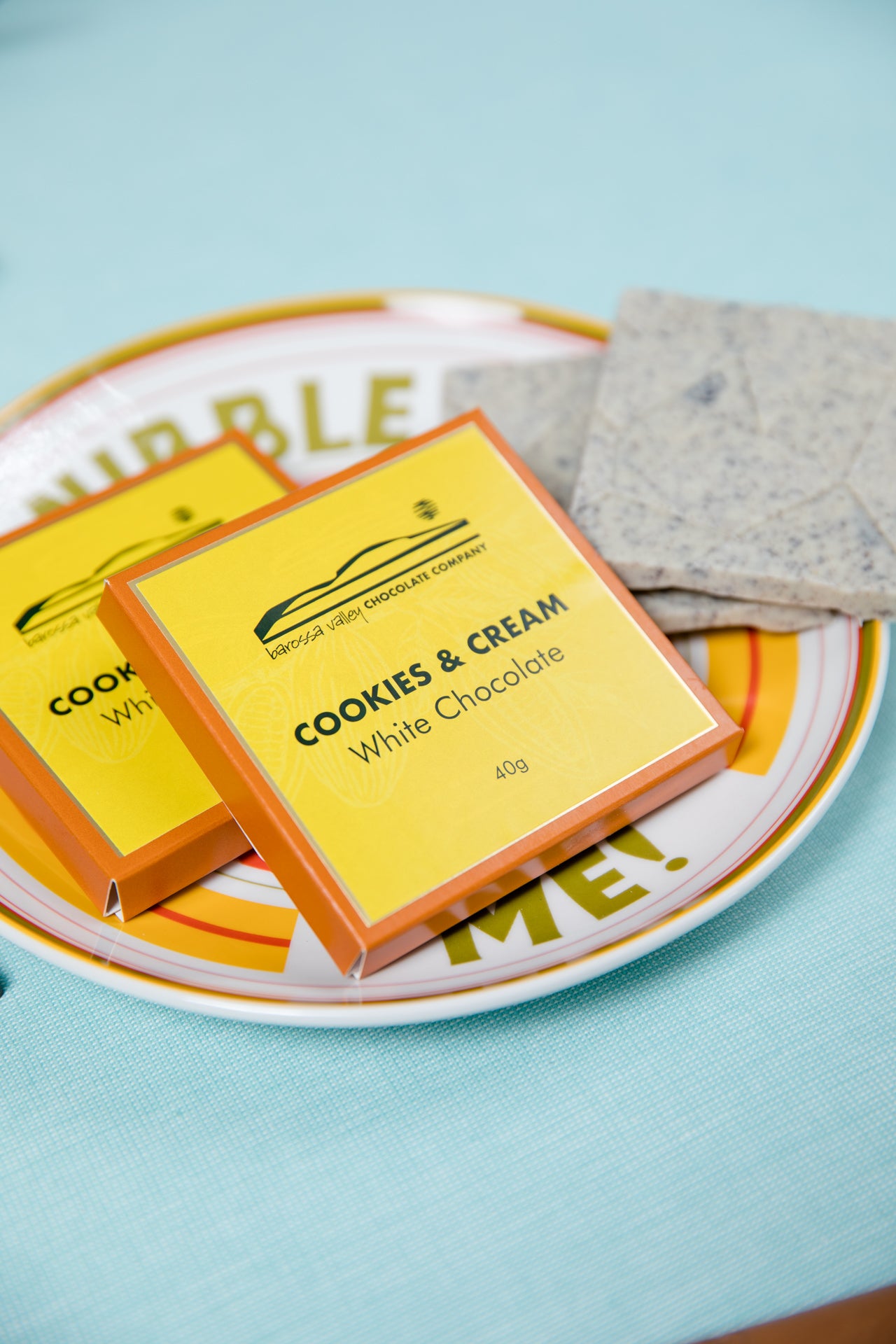 White Chocolate with Cookies & Cream 40g Block